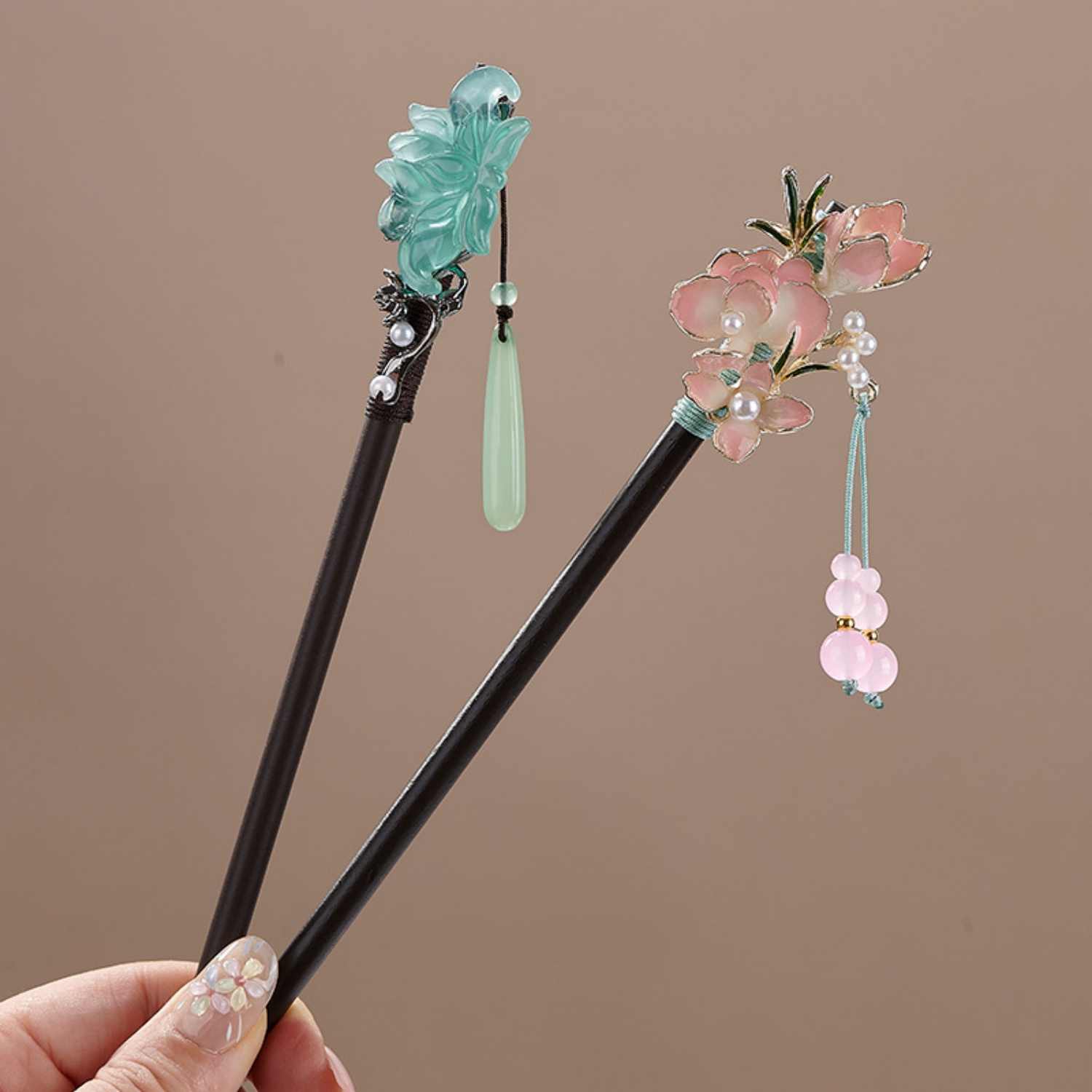ヴィンテージフラワーヘアピン女性のためのエレガントな木製花ヘ - Tech Accessories For Women のレビューと価格