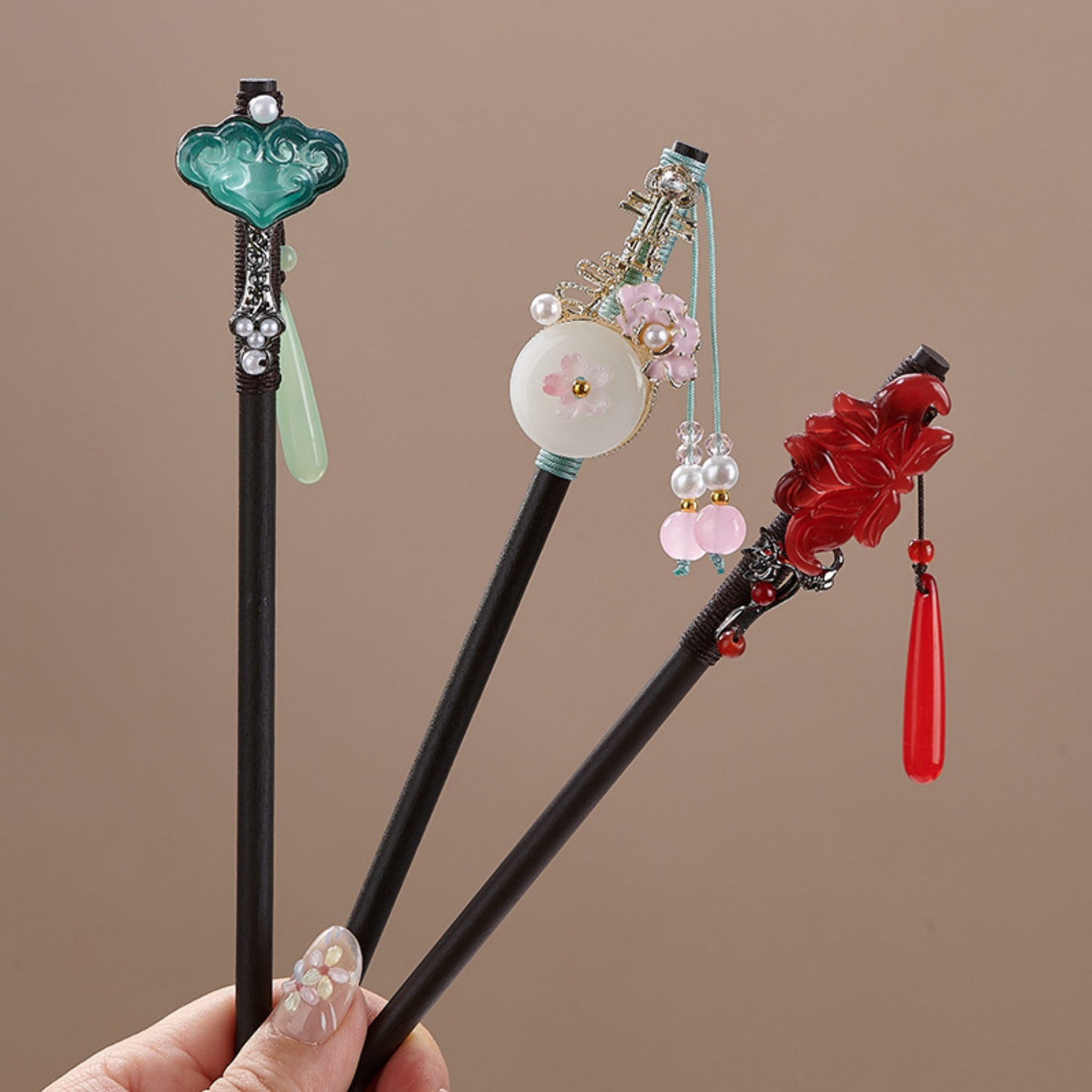 ヴィンテージフラワーヘアピン女性のためのエレガントな木製花ヘ - Tech Accessories For Women のレビューと価格