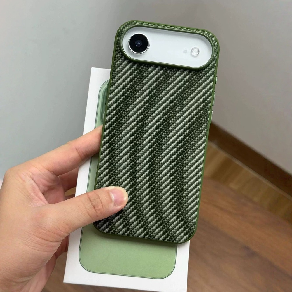 オリジナルテック織布製マグネット式iPhoneケース iPh - Tech Accessories Hard Case のレビューと価格