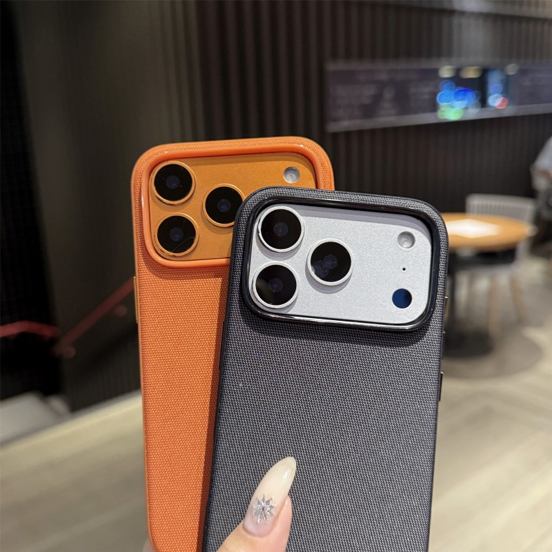 オリジナルテック織布製マグネット式iPhoneケース iPh - Tech Accessories Hard Case のレビューと価格