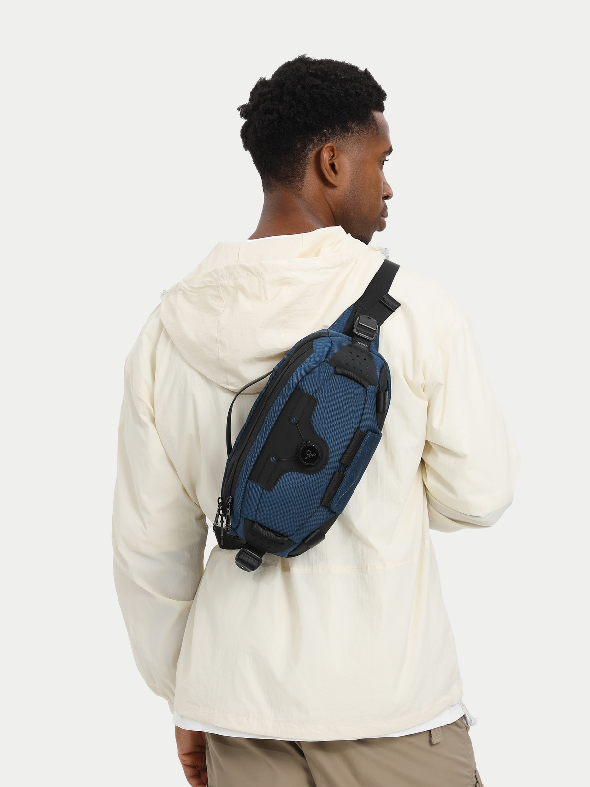OZUKO 多機能チェストバッグ男性用タクティカルテックウェ - Tech Accessories Bag のレビューと価格